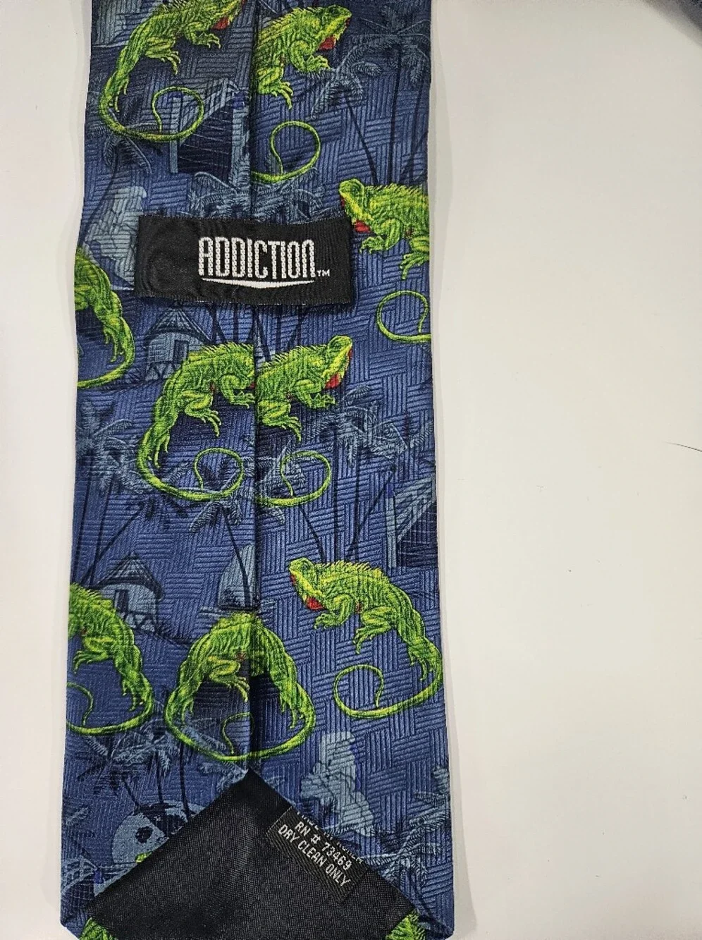 Blue Novelty Tie with Bright Green Iguana Motif Addiction